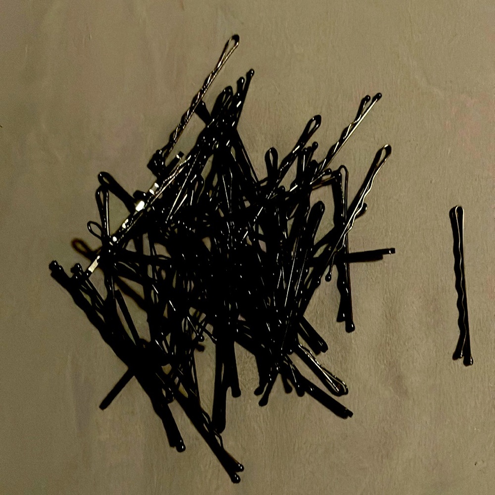 50 Bobby pins